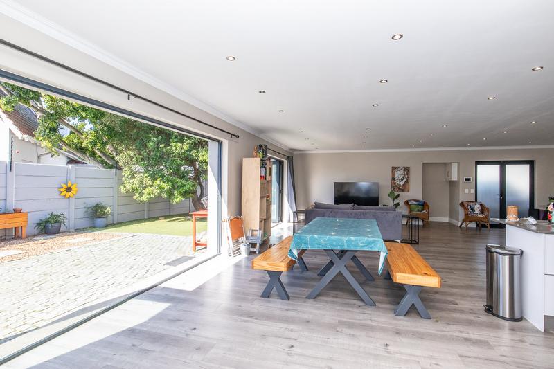 To Let 3 Bedroom Property for Rent in Constantia Western Cape